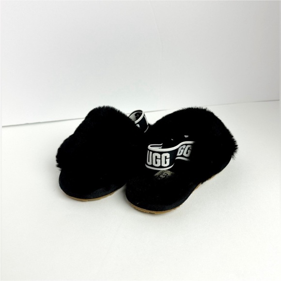 Toddler Ugg Slippers - Picture 7 of 8